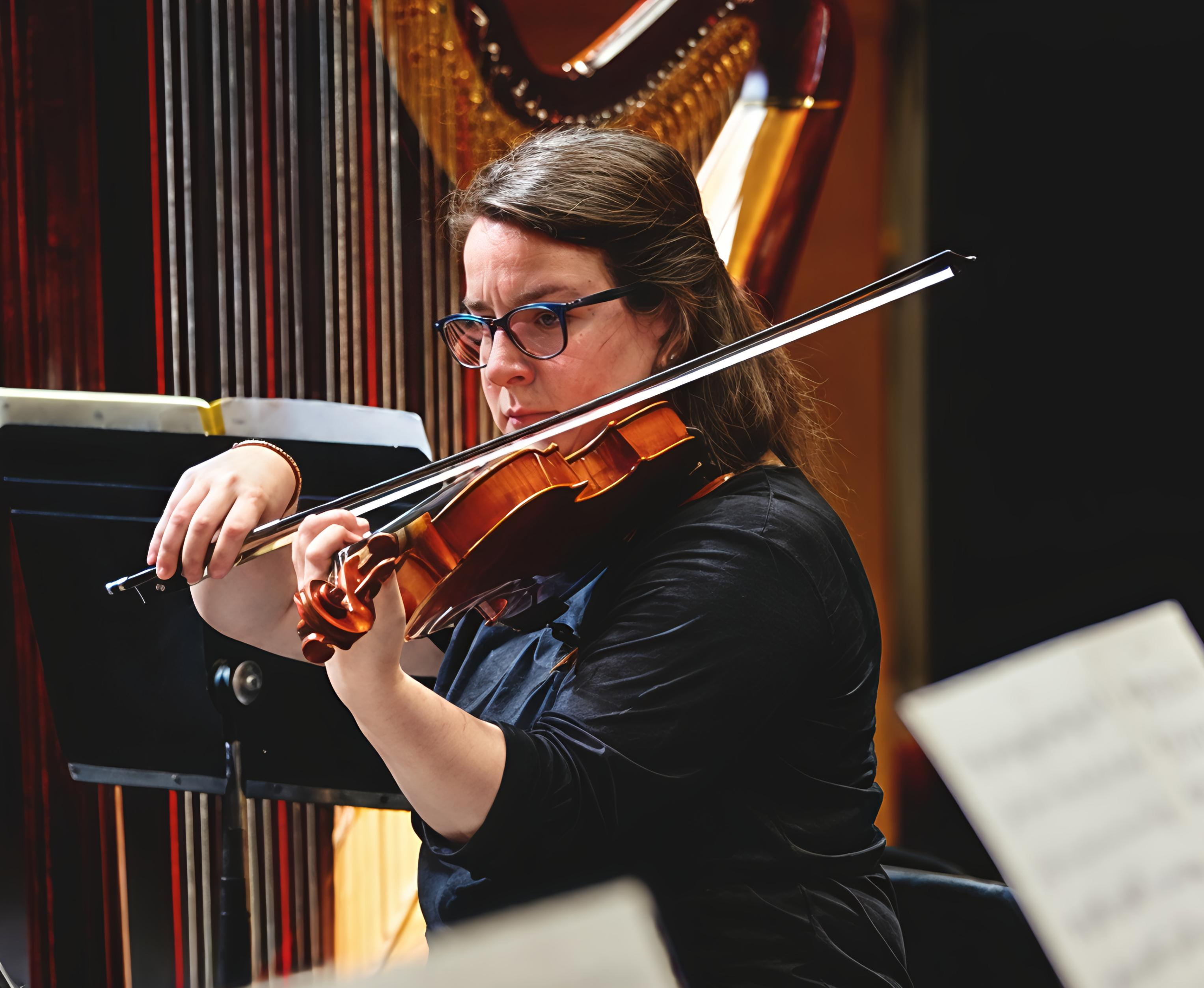 Elena Medrano Orio,Profesora de Violín